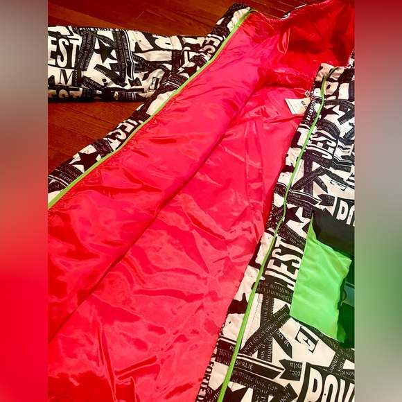 New NWT Winter zippered jacket with hood and embellished woman face size L - Picture 8 of 15